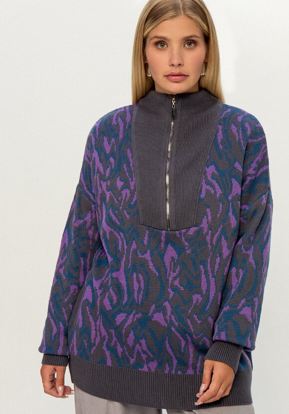 Джемпер поло с принтом абстракция шир.  580, рис. 11