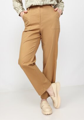 Брюки прямые с рельефами и отстрочками