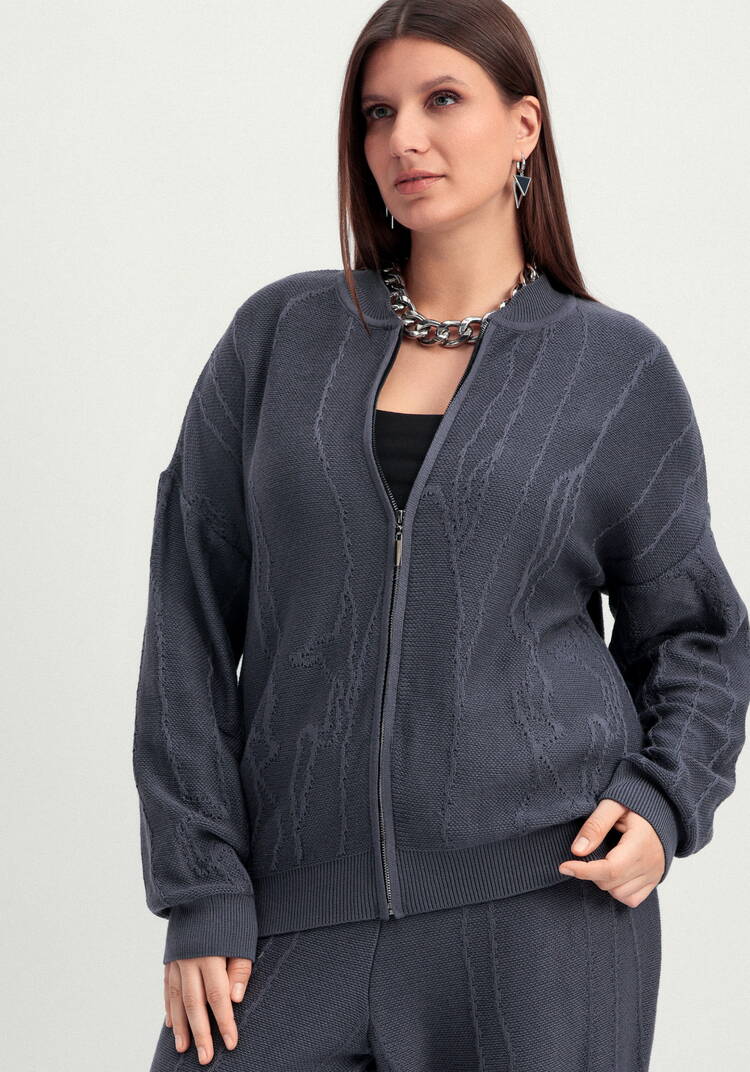 Бомбер с фактурным рисунком шир.  750, рис. 15