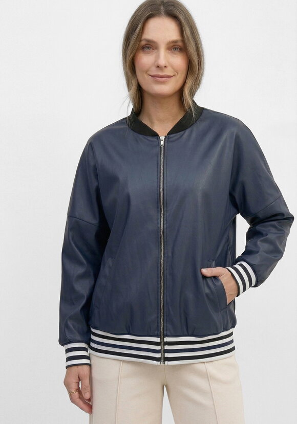 Жакет с поясом и рукавом на манжете шир.  580, рис. 13