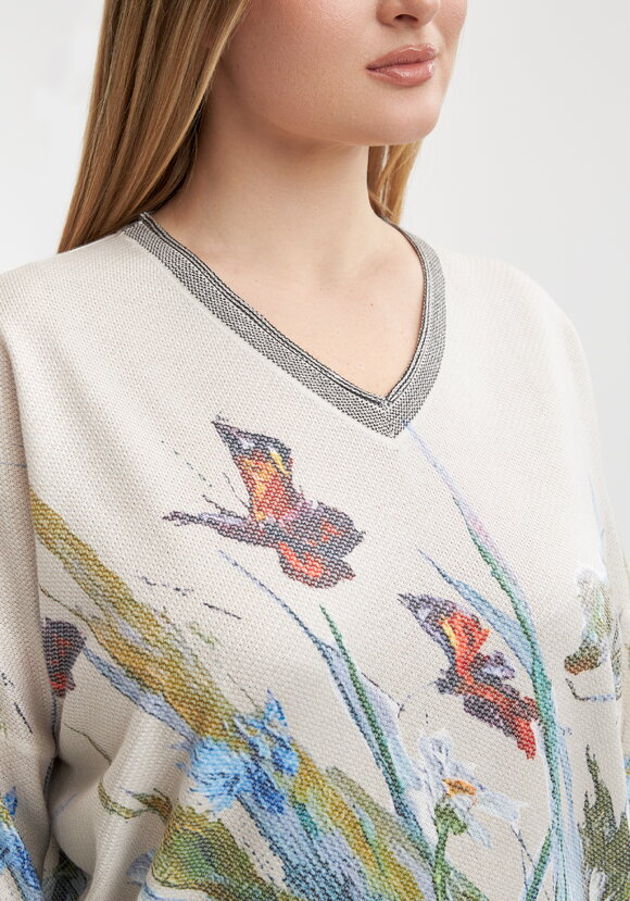 Джемпер с художественным рисунком Агата шир.  580, рис. 11