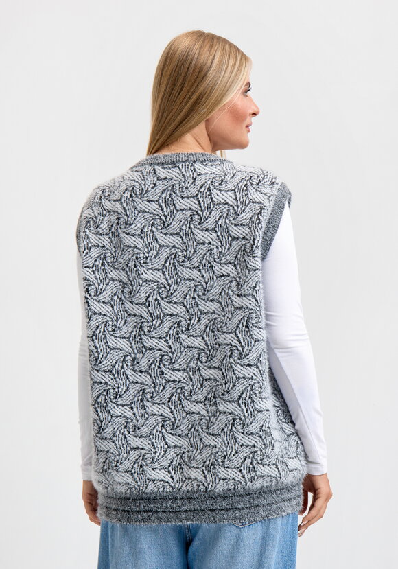 Жилет Мирелла шир.  580, рис. 27