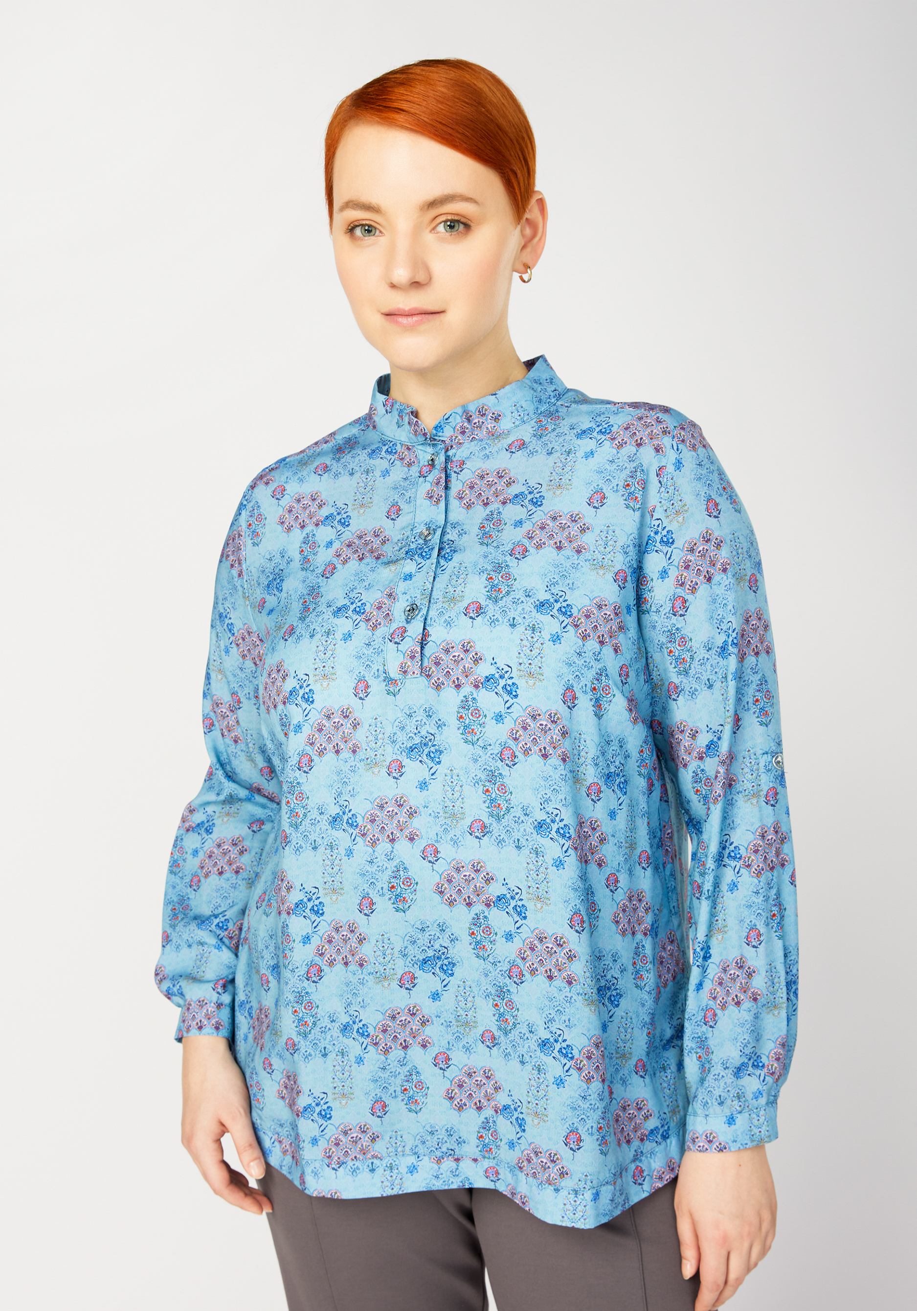 Блуза с принтом и воротником-стойкой блуза с ажурным воротником
