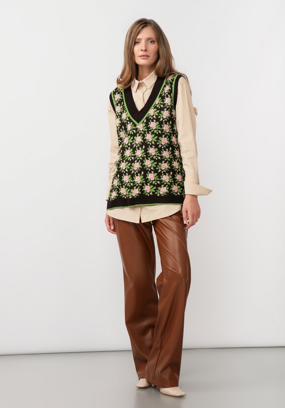Жилет женский с цветочным рисунком шир.  580, рис. 14