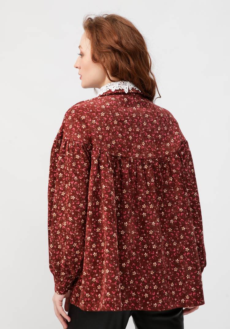 Блуза с цветочным принтом и воротником шир.  750, рис. 24