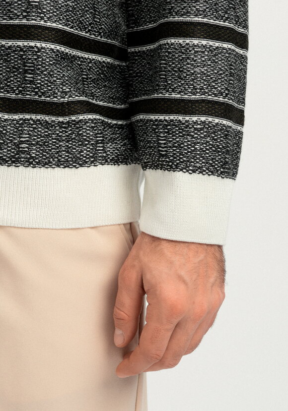 Джемпер в полоску с контрастными манжетами шир.  580, рис. 7