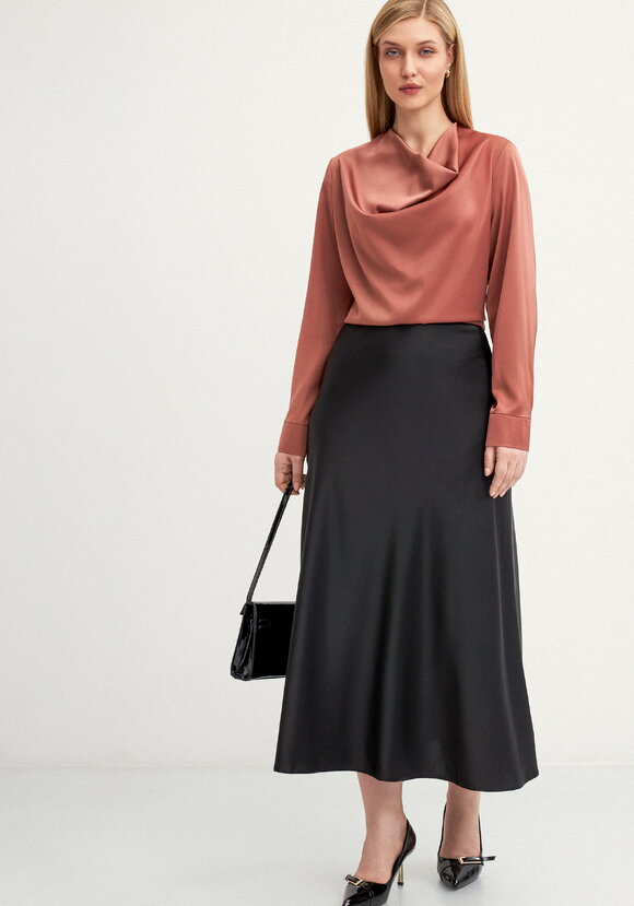 Блуза шелковая с воротником-хомутом шир.  580, рис. 19