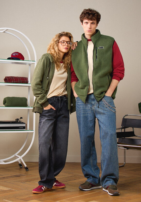 Толстовка с капюшоном Адель шир.  580, рис. 25