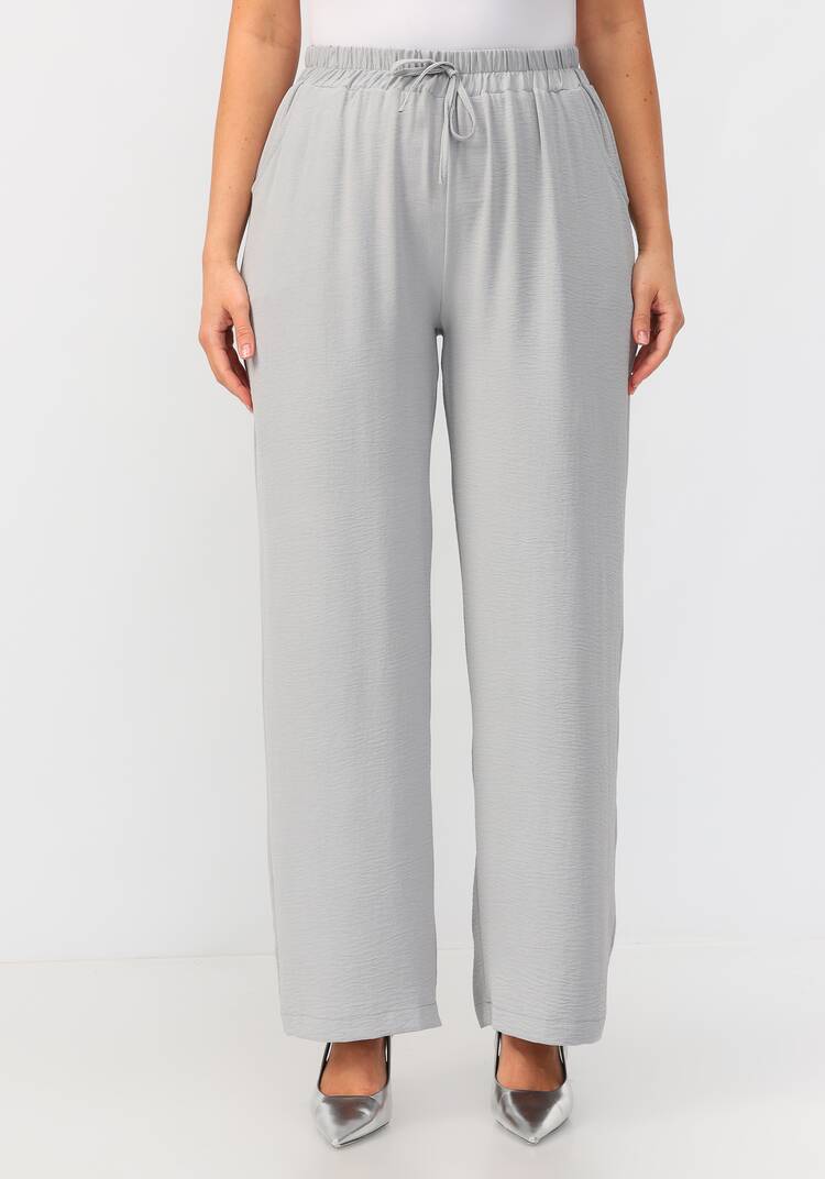 Костюм: брюки и блуза с лаконичным принтом шир.  750, рис. 24