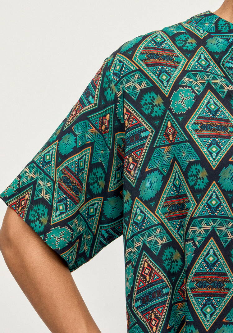 Блуза из штапеля с этническим рисунком шир.  750, рис. 13