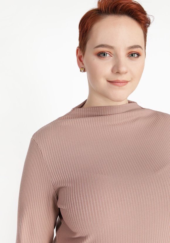 Водолазка из трикотажа лапша шир.  580, рис. 6