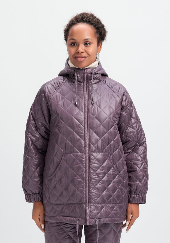 Куртка стёганая с капюшоном шир.  580, рис. 44