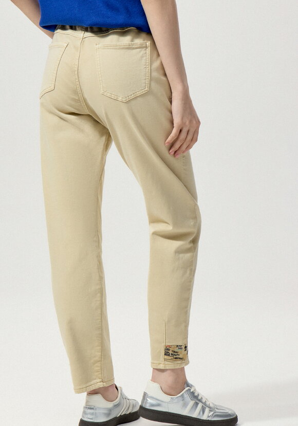 Джинсы с принтом по поясу шир.  580, рис. 11