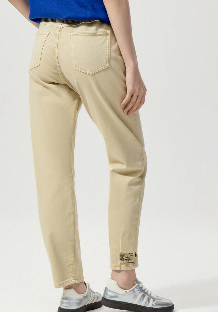 Джинсы с принтом по поясу шир.  750, рис. 11