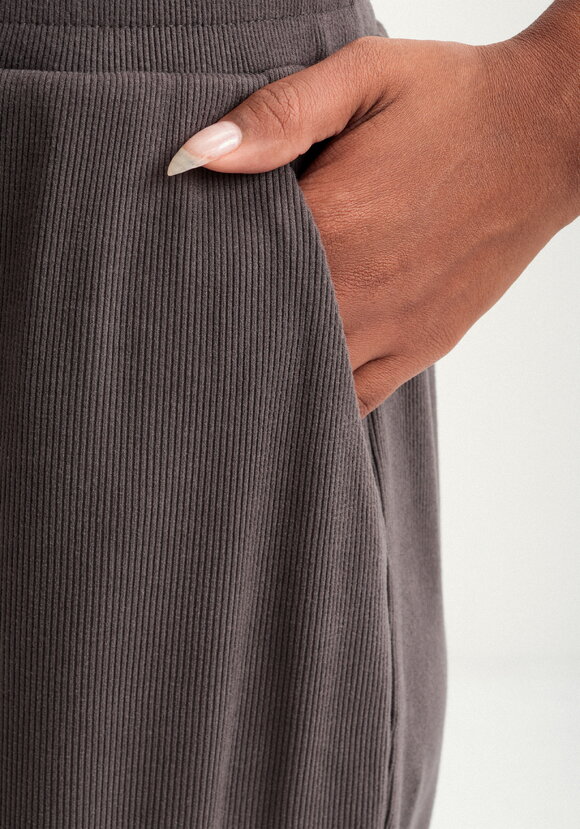 Брюки-трансформеры на резинке по поясу шир.  580, рис. 15