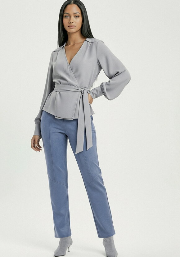 Брюки с фигурными рельефами шир.  580, рис. 19