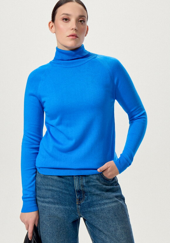 Джемпер с высоким воротником шир.  580, рис. 36