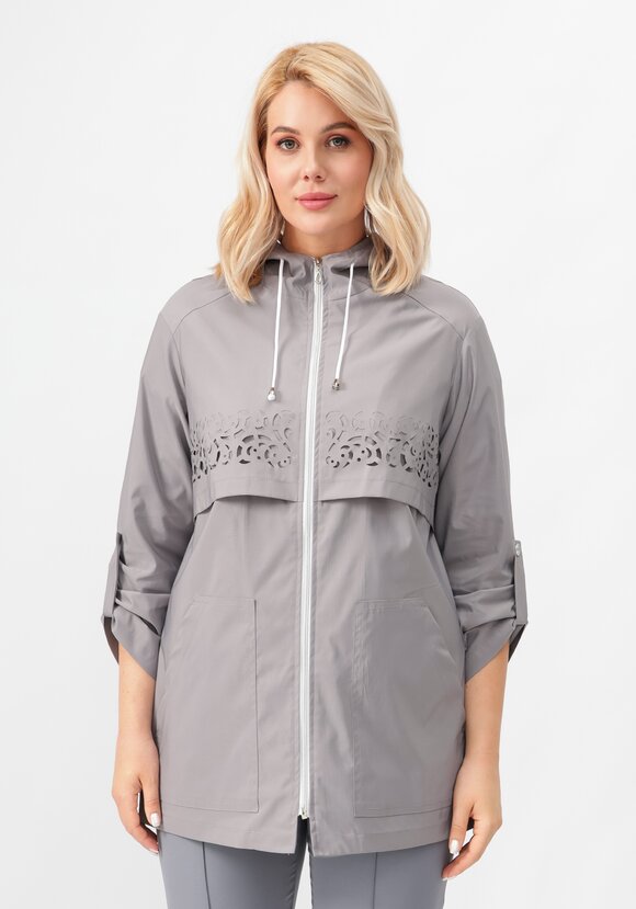 Ветровка с ажурной кокеткой шир.  580, рис. 42