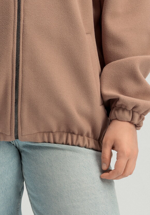 Бомбер свободного кроя на молнии шир.  580, рис. 43