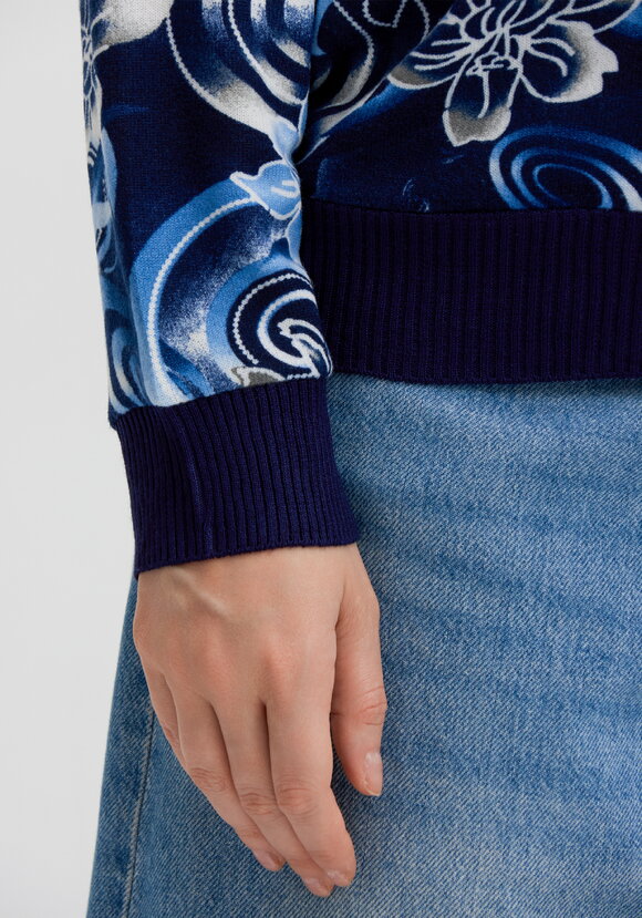 Кардиган с цветочным принтом на пyговицах шир.  580, рис. 6