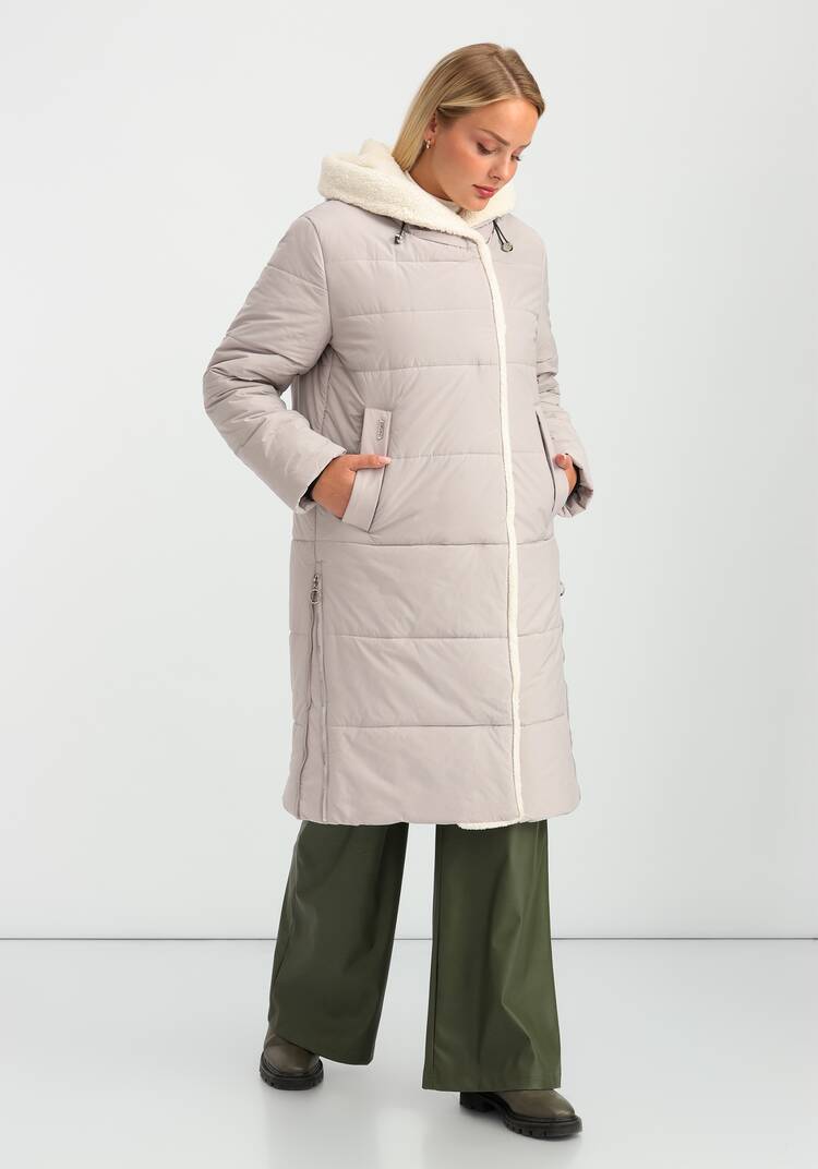 Пальто с капюшоном из меха шир.  750, рис. 32