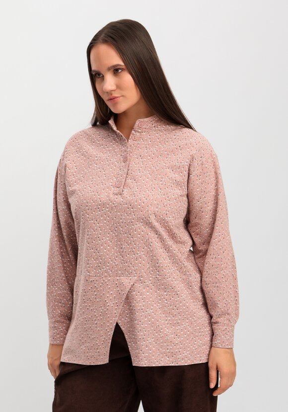 Блуза с воротником-стойкой свободного кроя шир.  580, рис. 15