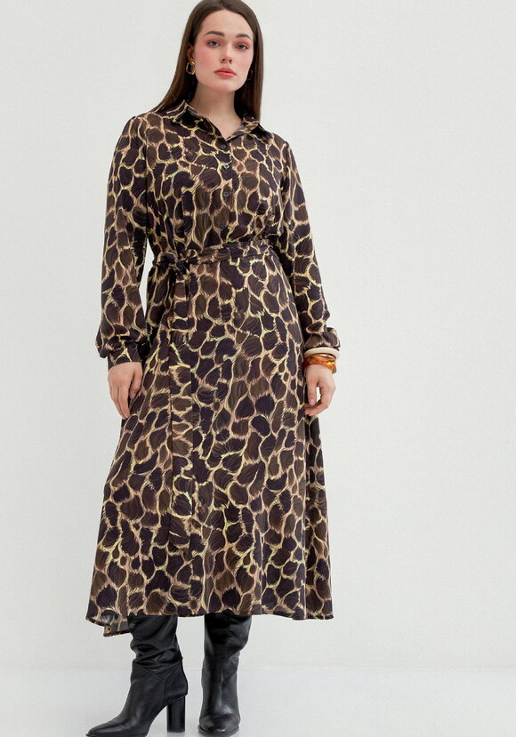 Платье-рубашка макси на пуговицах шир.  580, рис. 8