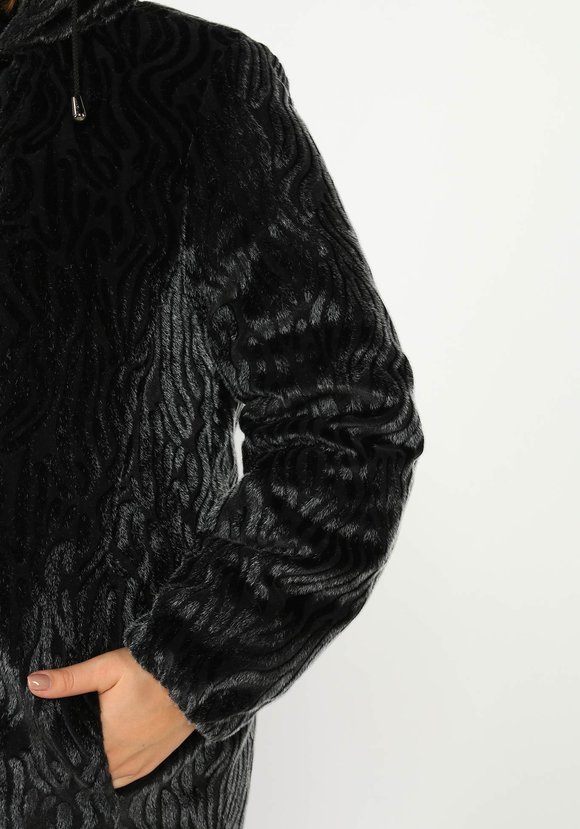 Шуба на молнии из эко-меха с капюшоном шир.  580, рис. 18