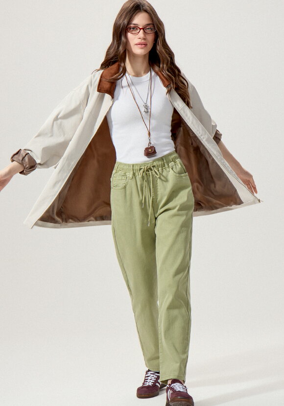 Джинсы с резинкой по поясу шир.  580, рис. 35