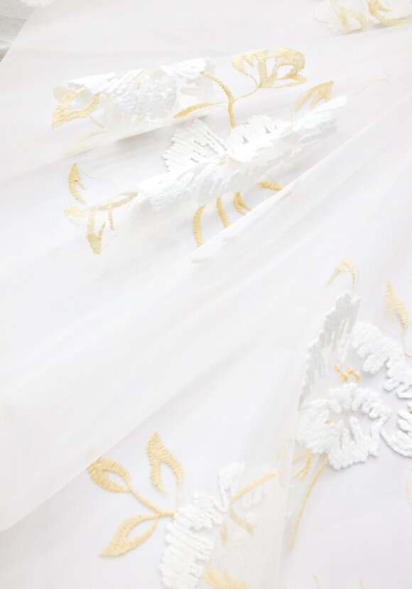 Тюль с вышивкой Белый цветок шир.  580, рис. 9