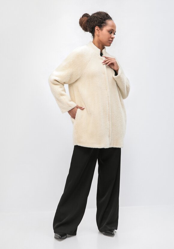 Полупальто с воротом стойка шир.  580, рис. 2