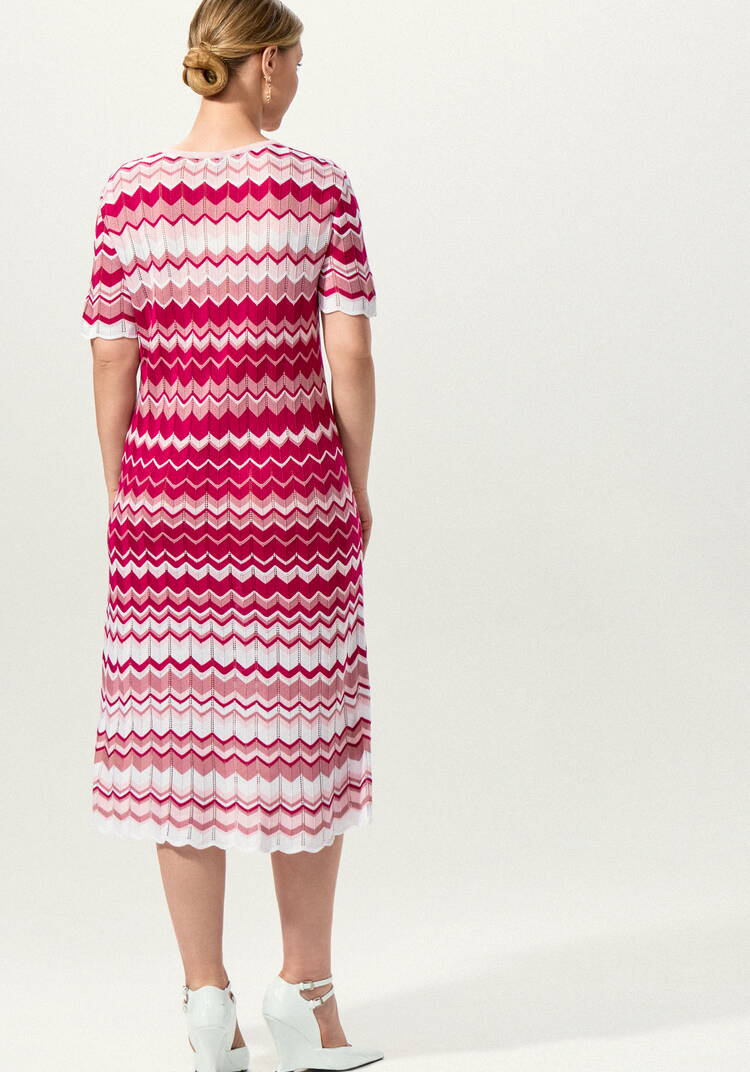 Платье с рисунком морской волны шир.  750, рис. 34