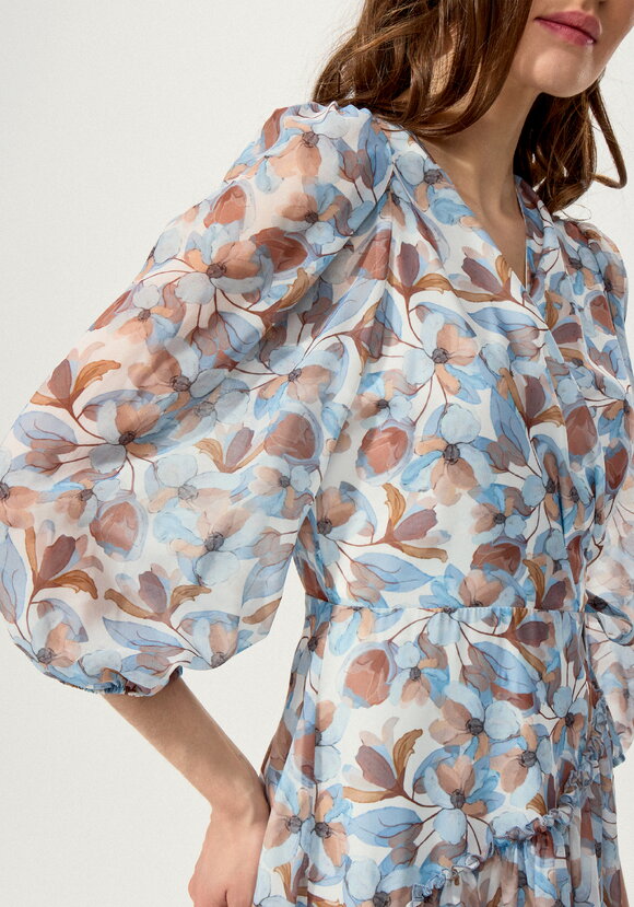 Платье на запах с флористическим принтом шир.  580, рис. 6