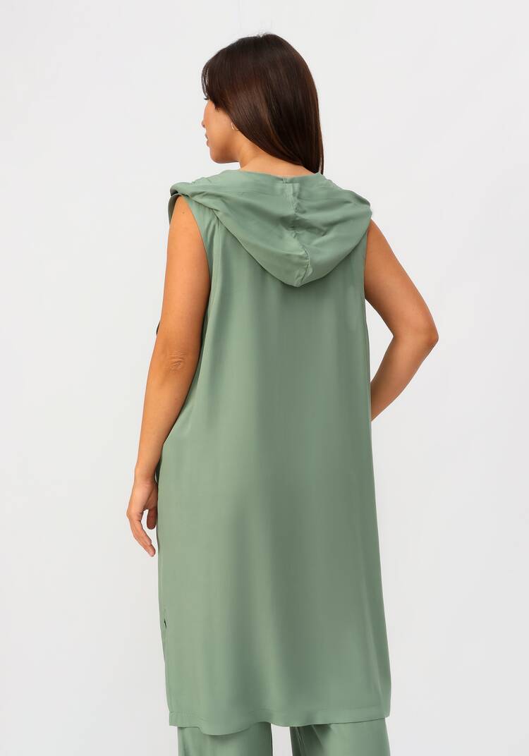 Жилет с капюшоном и карманами шир.  750, рис. 28