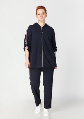 Комплект брюки и ветровка с капюшоном