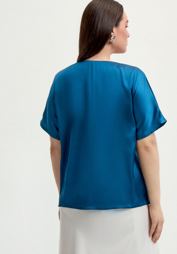 Блуза шелковая с V-образным вырезом шир.  580, рис. 11