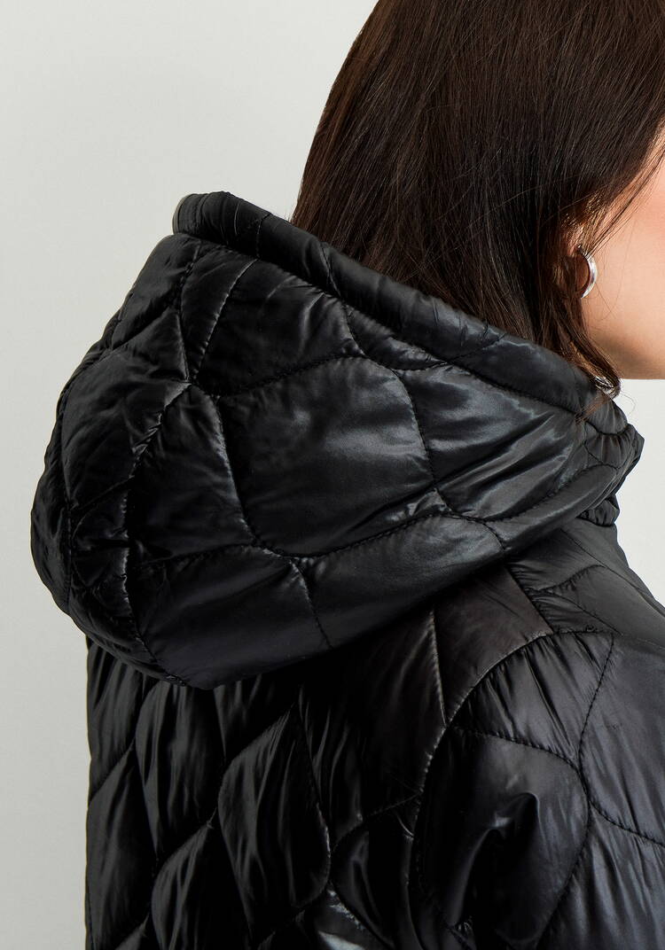 Куртка прямого кроя с капюшоном на молнии шир.  750, рис. 39