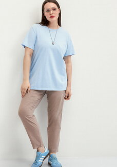 Брюки зауженные с контрастной отделкой