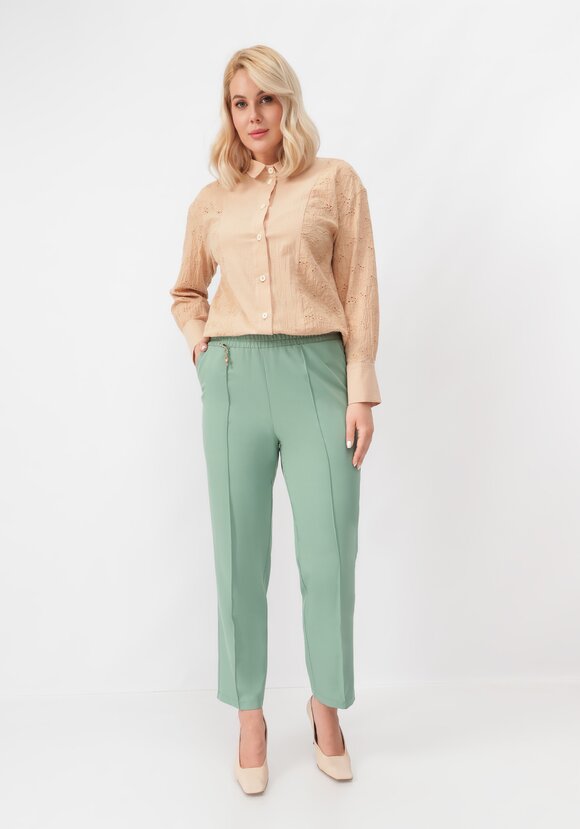 Брюки прямые с отсрочкой-стрелка шир.  580, рис. 18