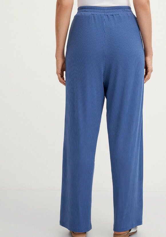 Брюки свободного кроя в рубчик шир.  580, рис. 19