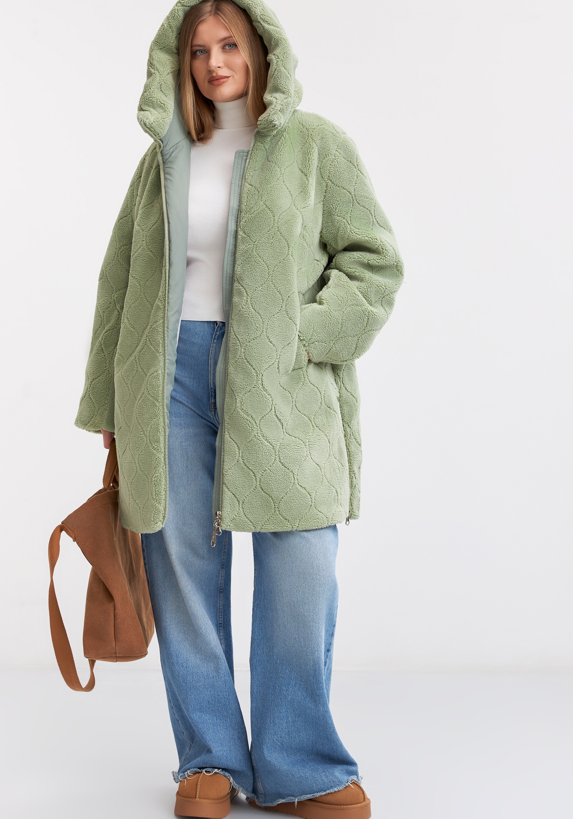 Куртка-пальто из фактурного эко-меха