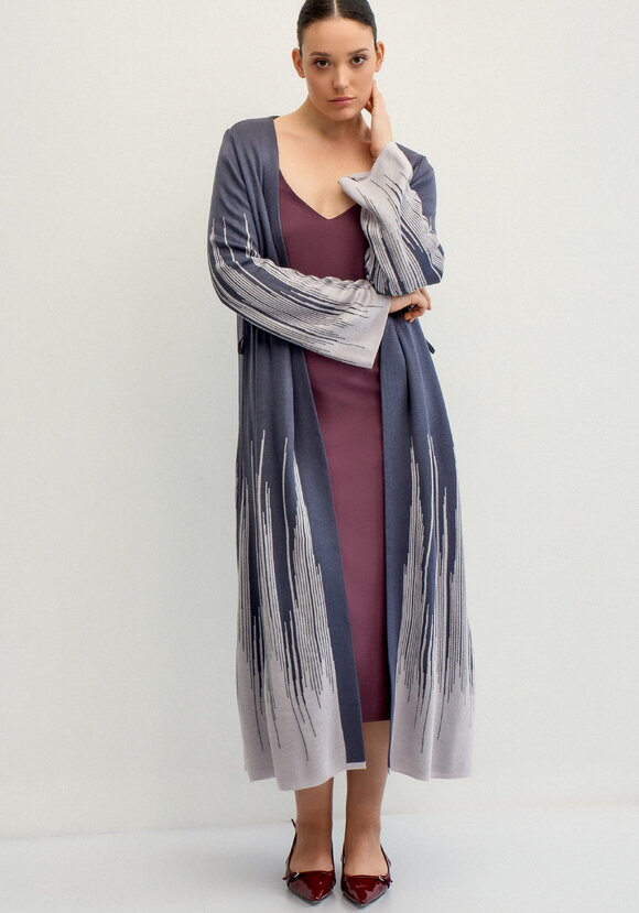 Кардиган удлиненный с принтом-абстракцией шир.  580, рис. 9