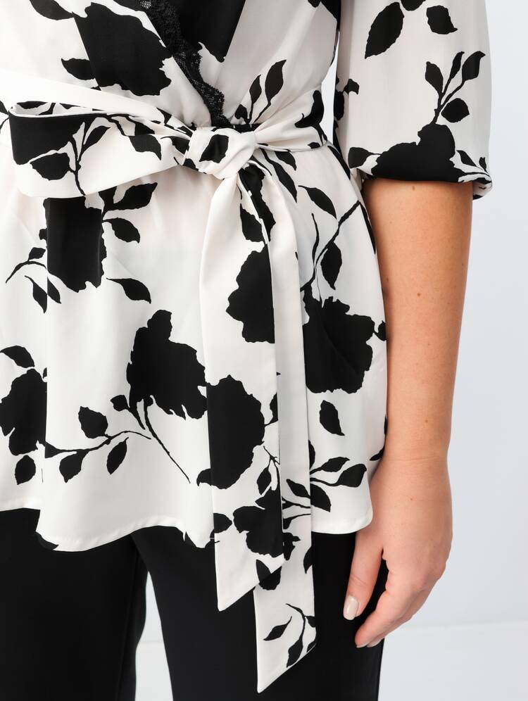 Блуза на запах с кружевом шир.  750, рис. 6