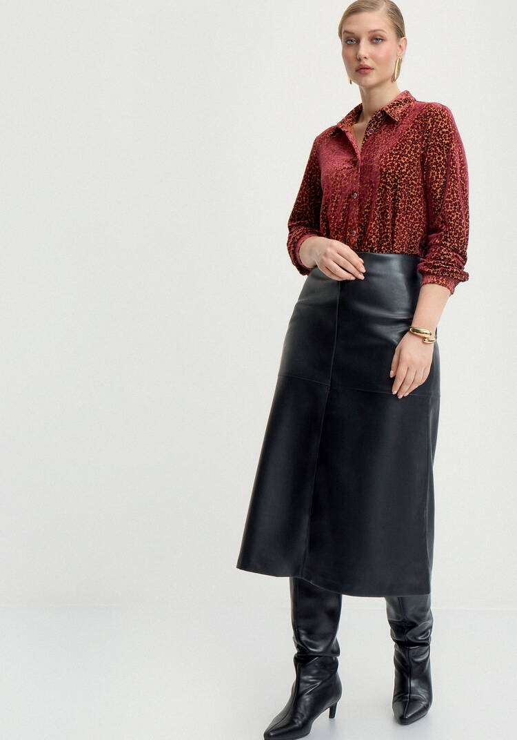 Блуза на пуговицах с фактурной тканью шир.  750, рис. 2