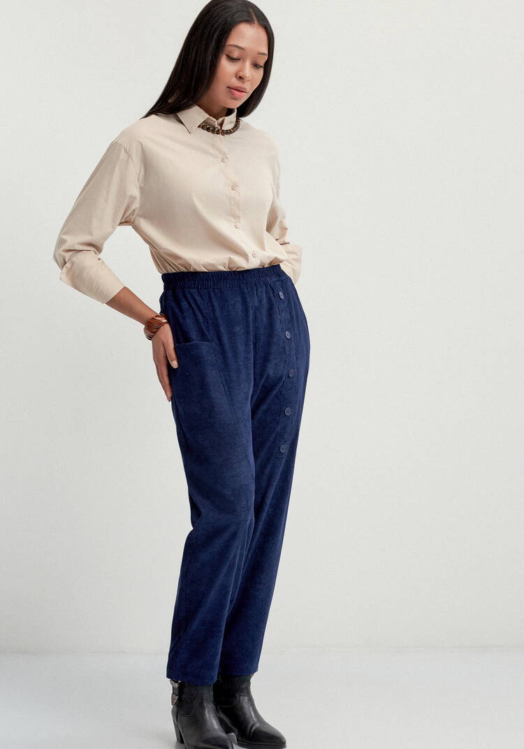 Брюки с карманом в рельефе шир.  750, рис. 18