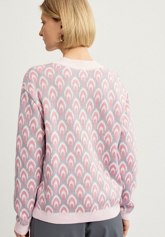 Кардиган с рисунком по стану и рукавам шир.  580, рис. 16