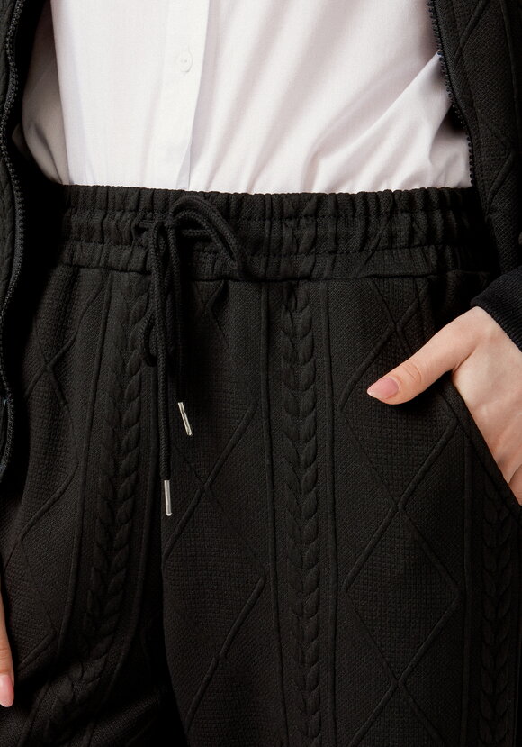 Костюм бомбер и брюки свободного кроя шир.  580, рис. 38