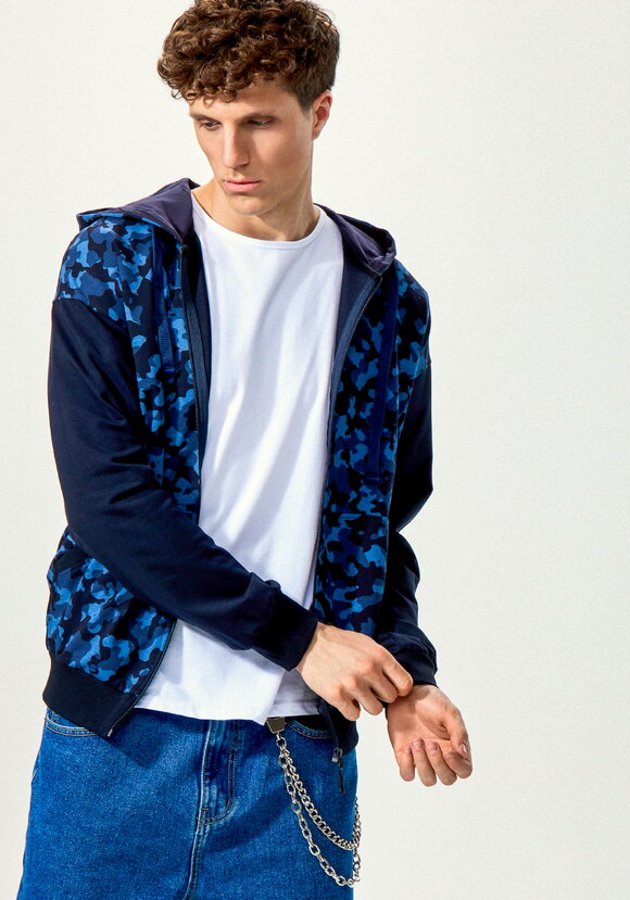 Толстовка с камуфляжным принтом и капюшоном шир.  580, рис. 16