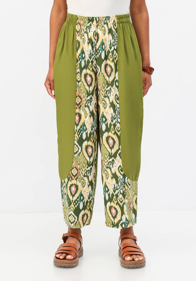 Костюм с асимметричными вставками шир.  750, рис. 15