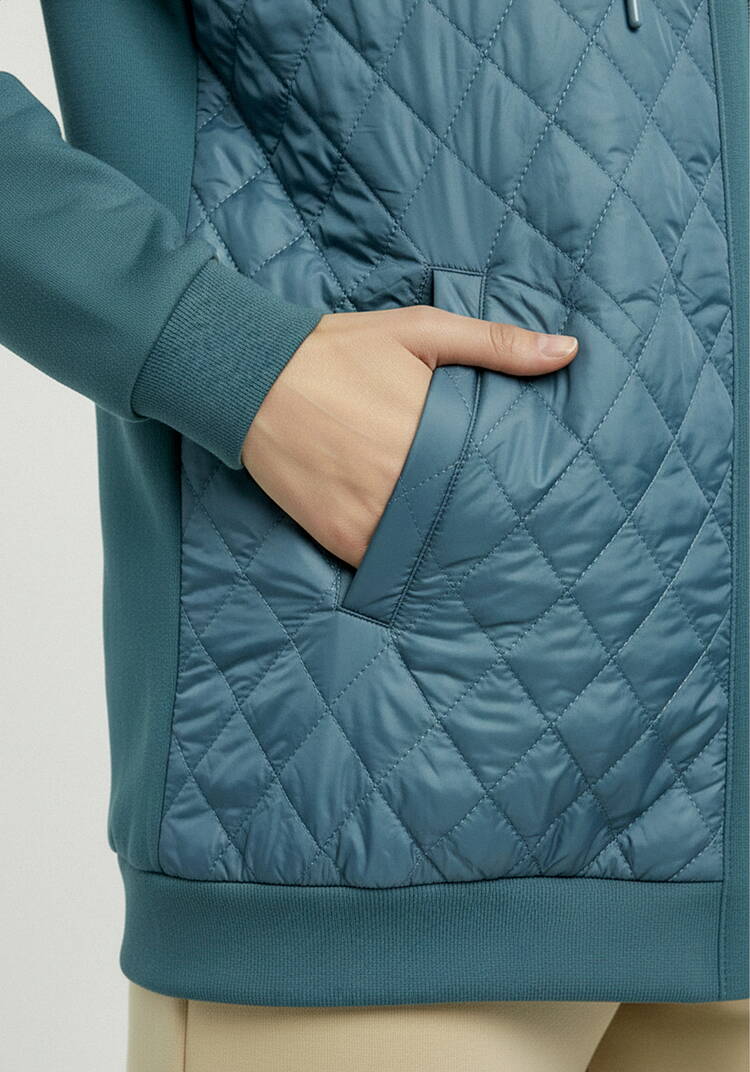 Бомбер с капюшоном из комбинированной ткани шир.  750, рис. 15